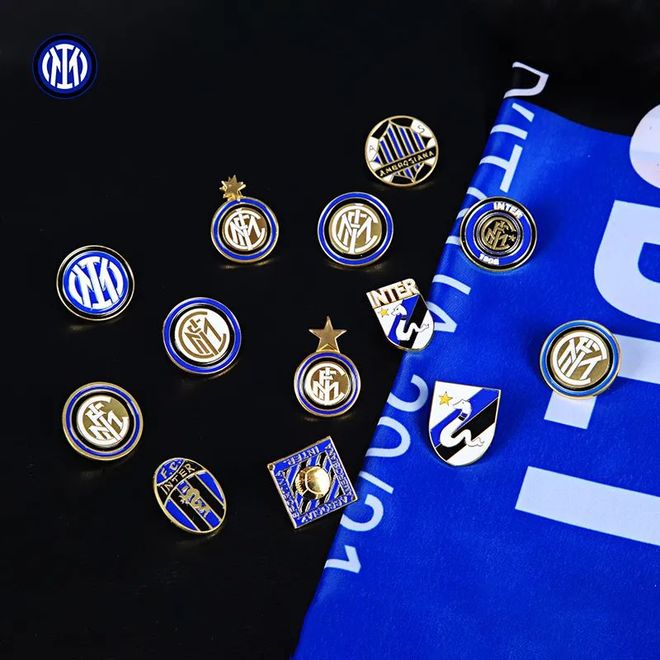 古利特＆亨利批巴萨高位压迫：为何执着于一个注定失败的战术？（古利特、亨利质疑巴萨高位逼抢：何以执迷于一套注定行不通的打法？）