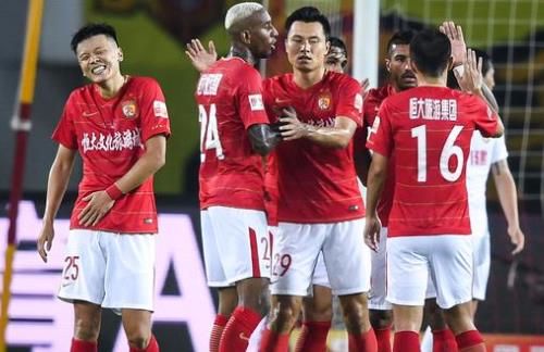 武里南联外援：每名队友都表现得非常出色，我们晋级机会很大（武里南联外援：队友人人发挥抢眼，球队晋级希望十足）