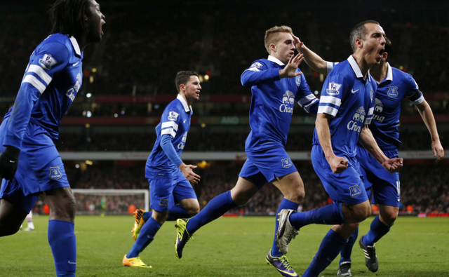 贝纳蒂亚：除了德布劳内，夏窗我们还联系过韦斯利-福法纳（贝纳蒂亚：夏窗除德布劳内外，我们也联系过韦斯利-福法纳）